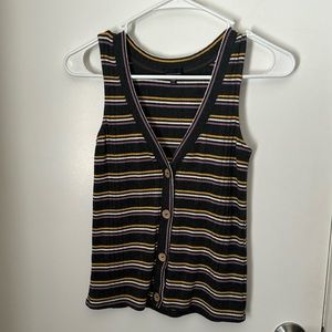 Buckle Black button up tank